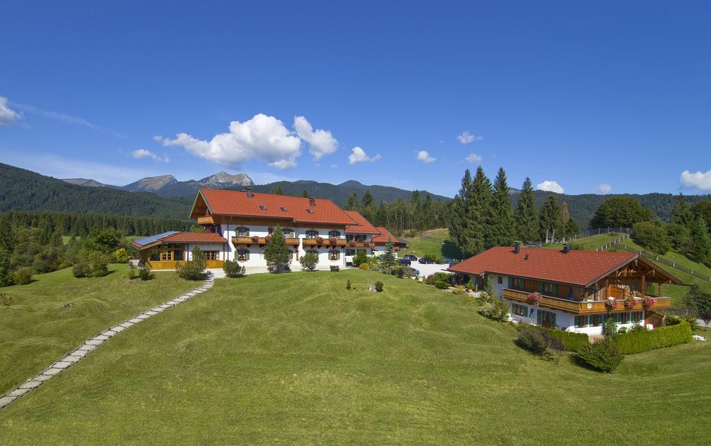 Landhotel Zum Bad Krün Exterior foto