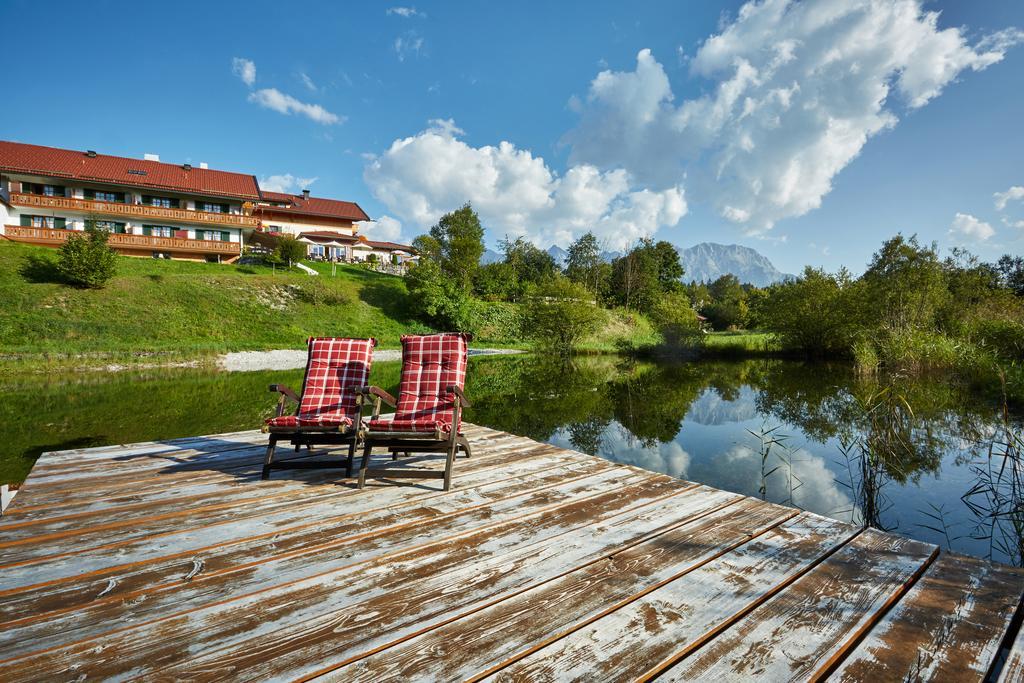 Landhotel Zum Bad Krün Exterior foto